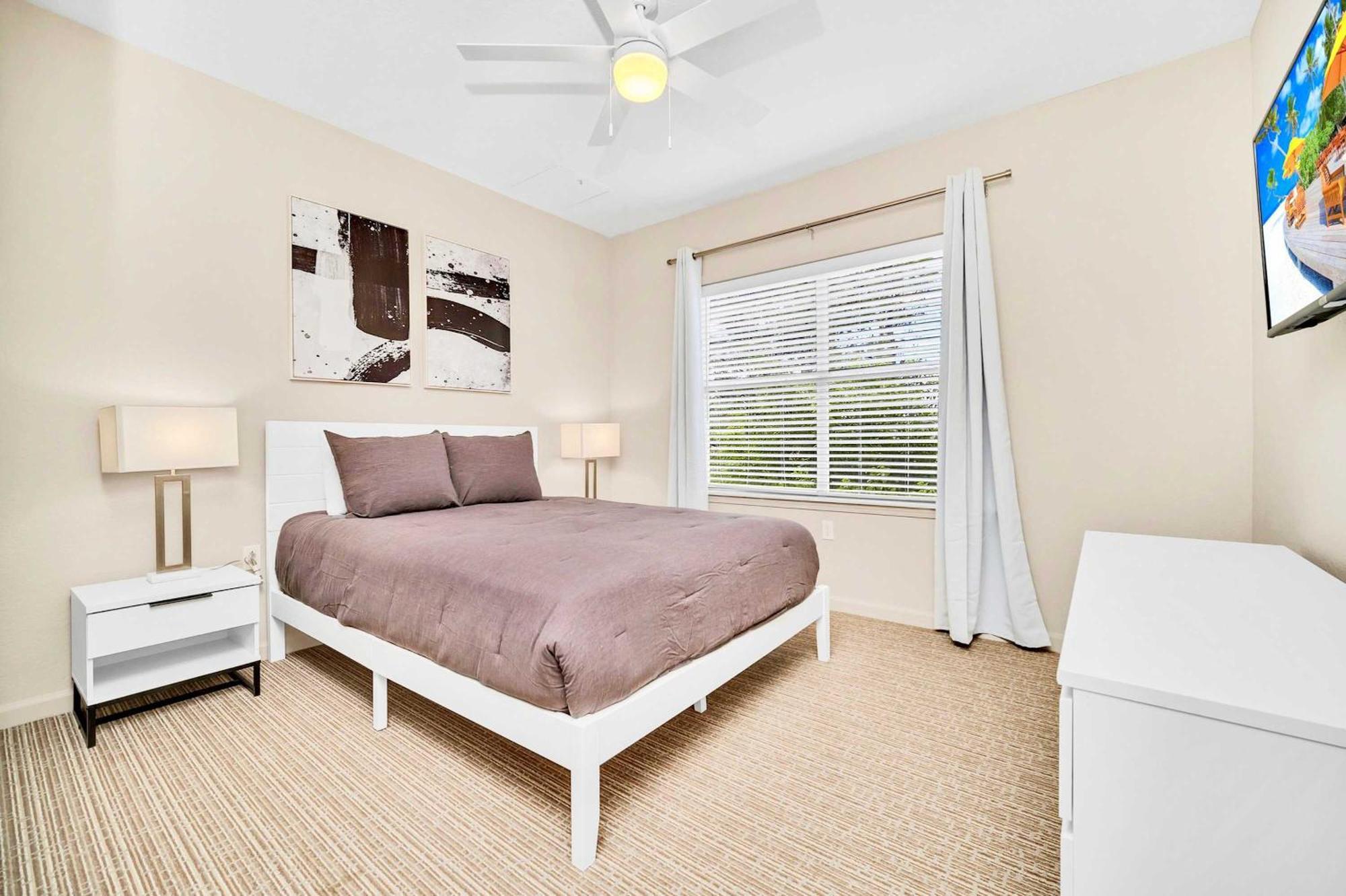 Holiday home Bright & Modern 2br With Pool & Hot Tub, Near Disney! *