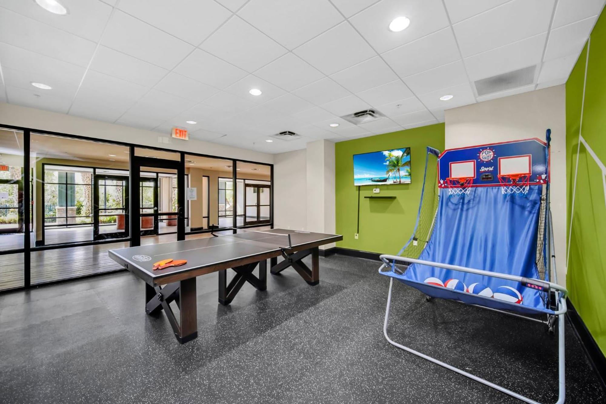 Bright & Modern 2br With Pool & Hot Tub, Near Disney! * Orlando